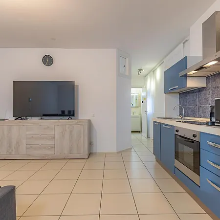 Station With Free Parking * Lugano