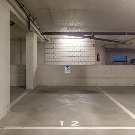 Station With Free Parking * Lugano