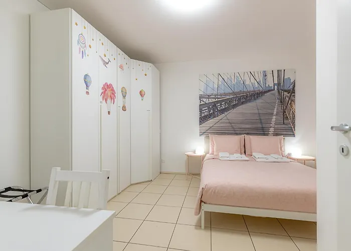 Apartment Station With Free Parking *